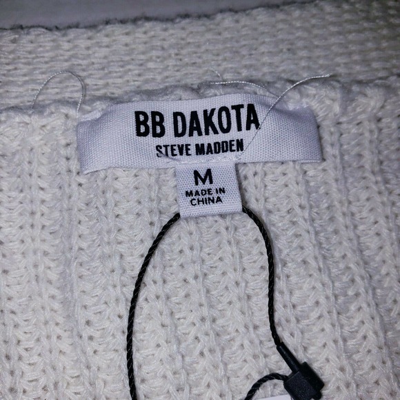 NEW BB Dakota Steve Madden Womens Off White Cream Button Cardigan Sweater Size M - Picture 3 of 9
